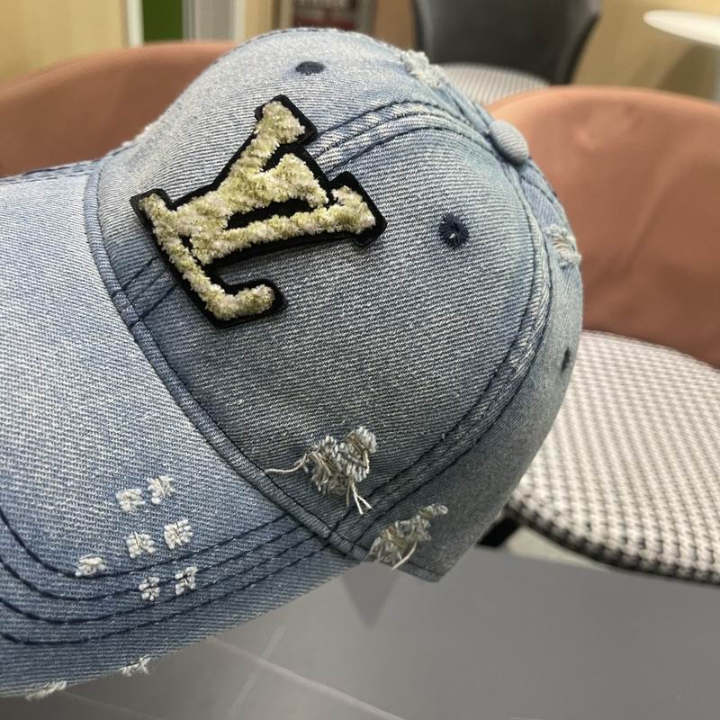 LV cap (204)