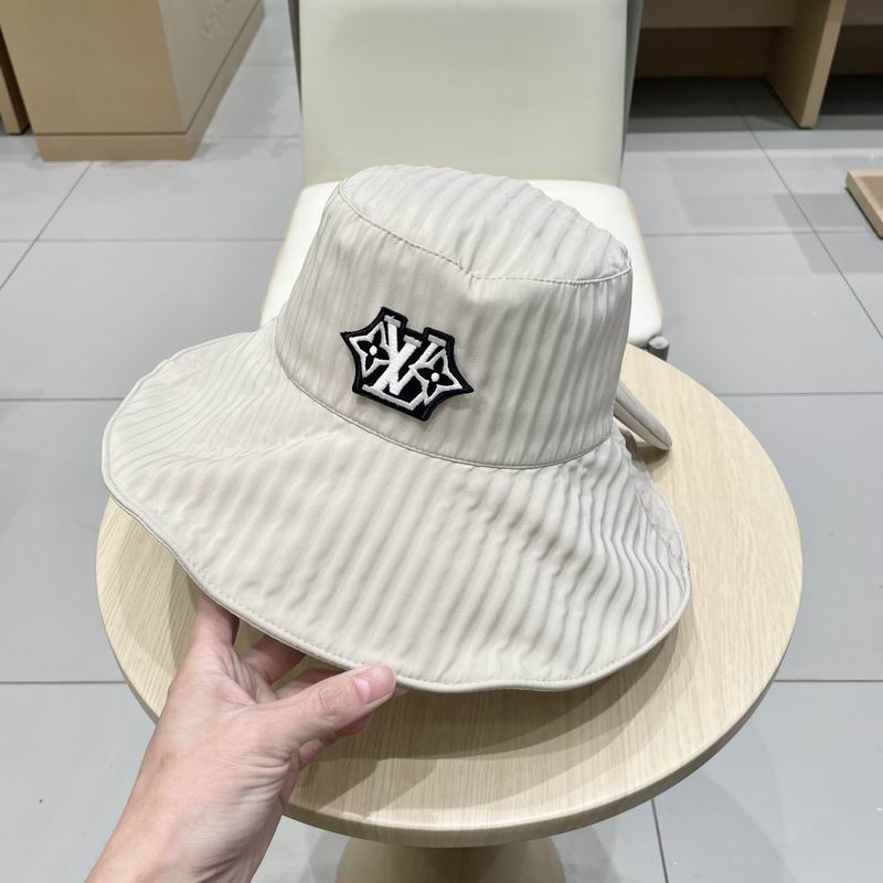 LV hat (100)