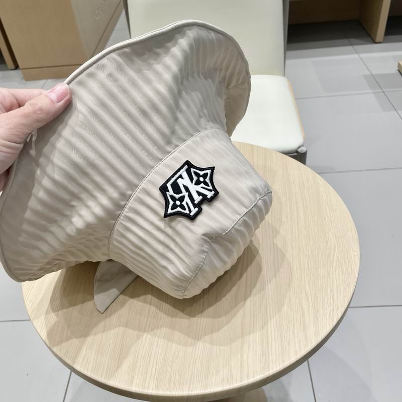 LV hat (103)