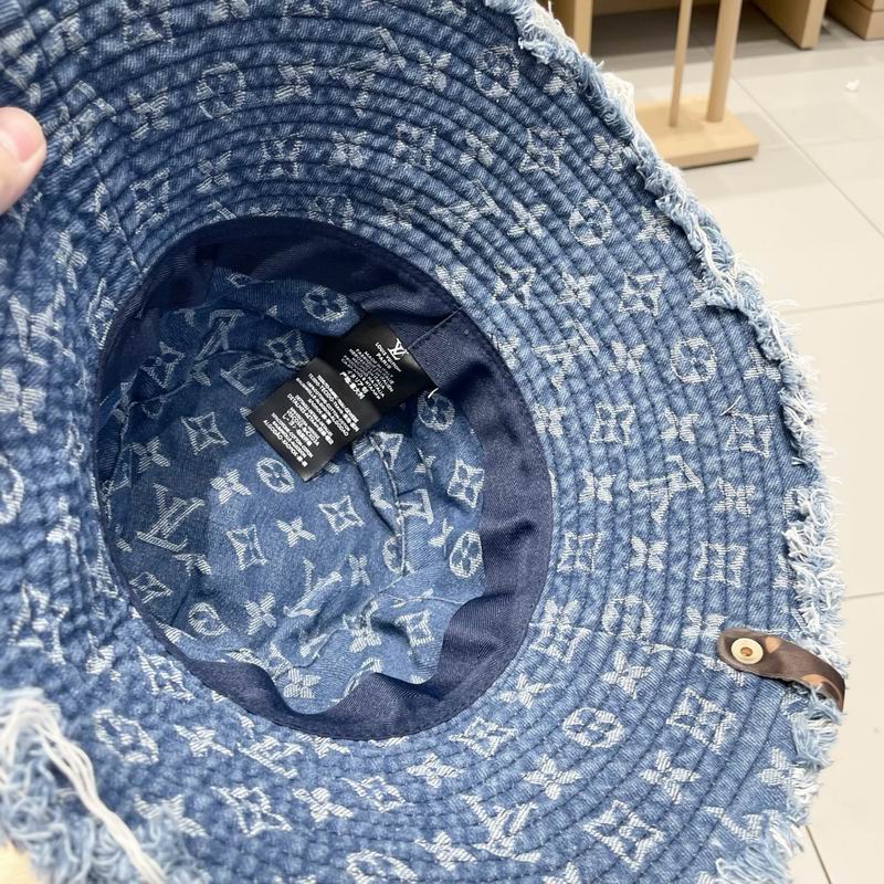 LV hat (19)