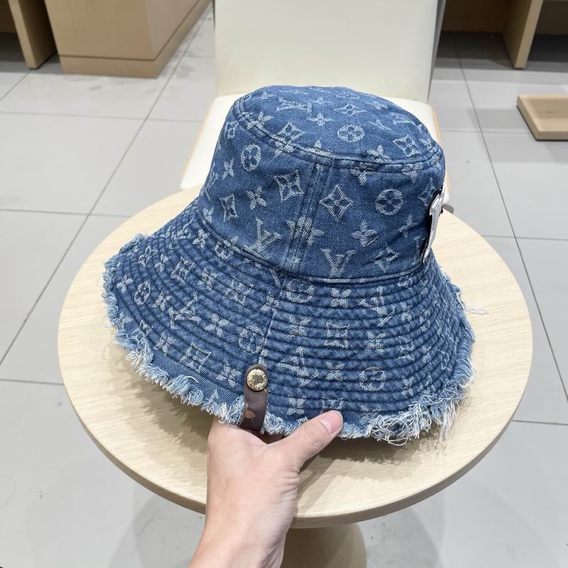 LV hat (20)