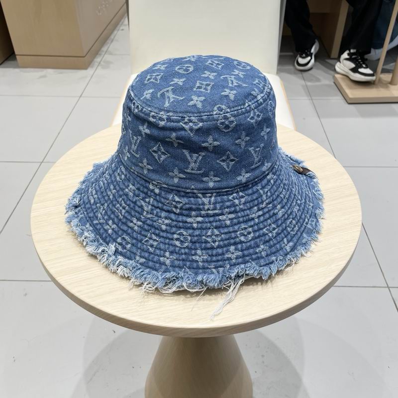 LV hat (25)