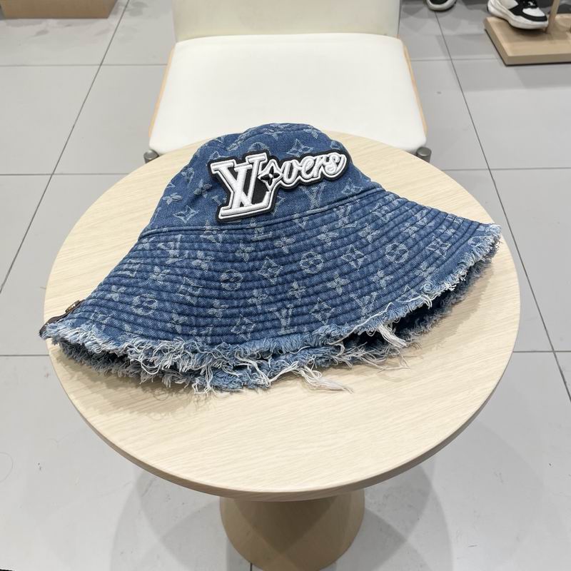 LV hat (28)