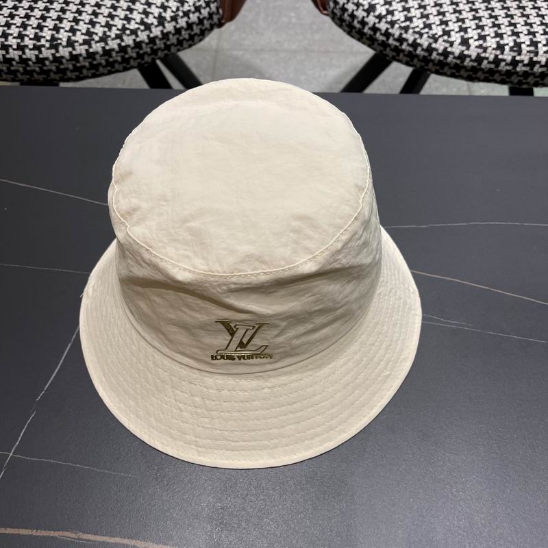 LV hat (40)