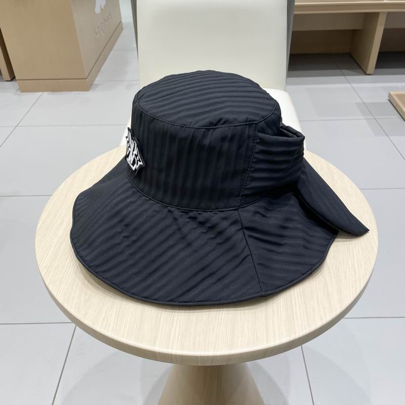 LV hat (87)