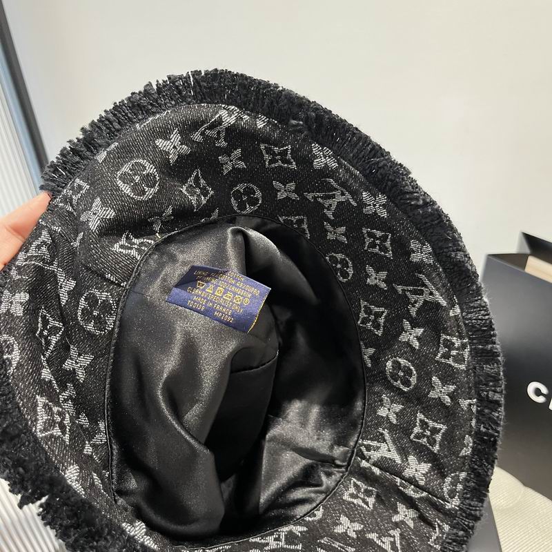 LV hat dx (19)