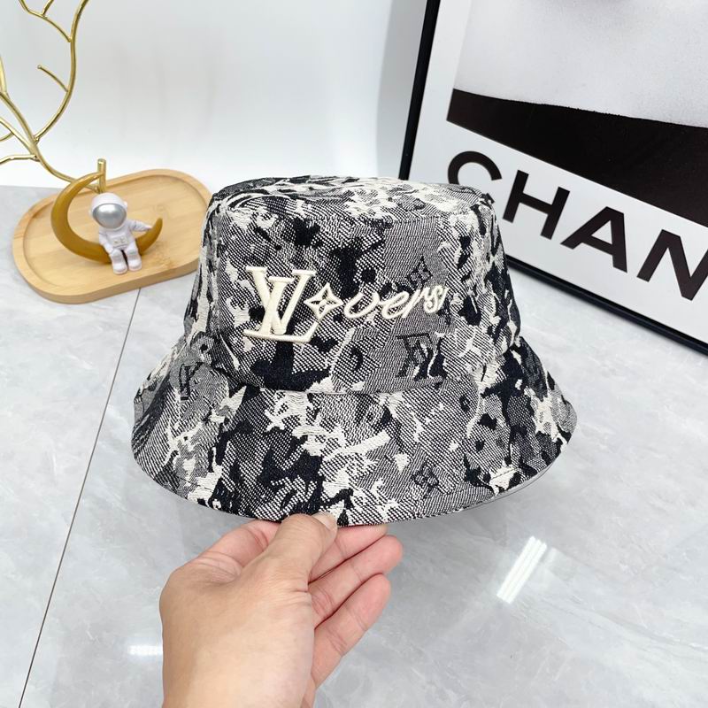 LV hat dx (31)