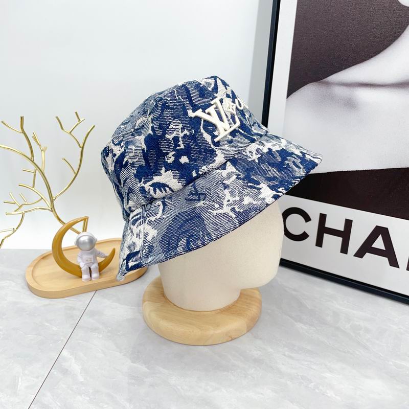 LV hat dx (42)