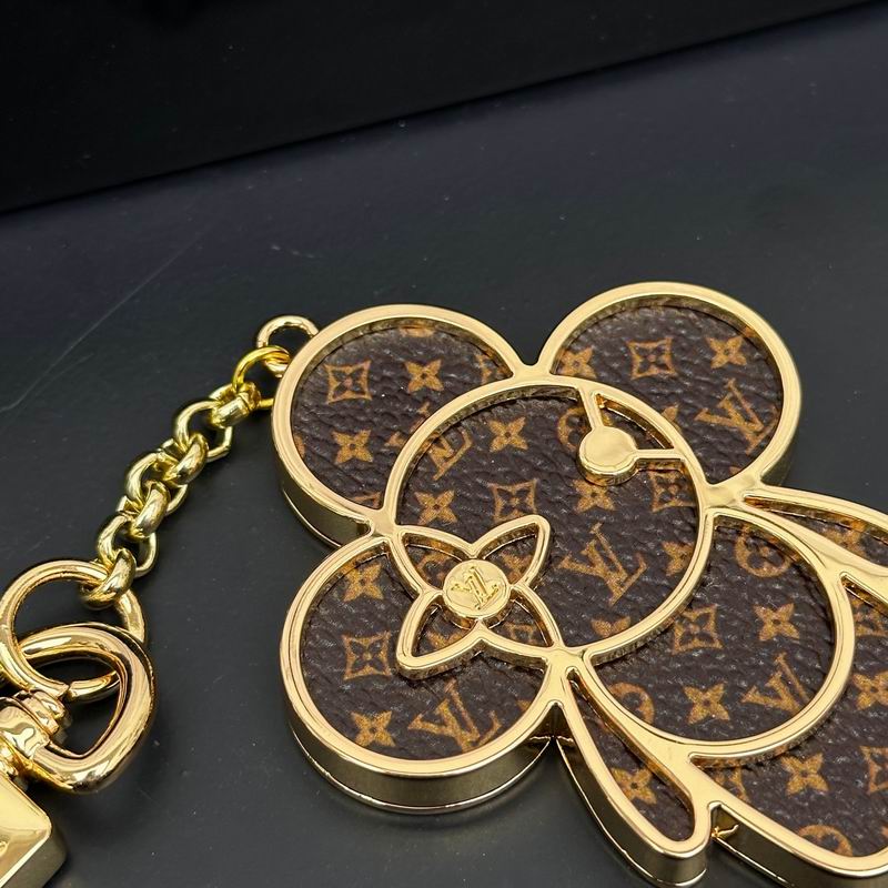 LV keyring (33)