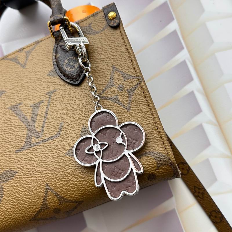 LV keyring (38)