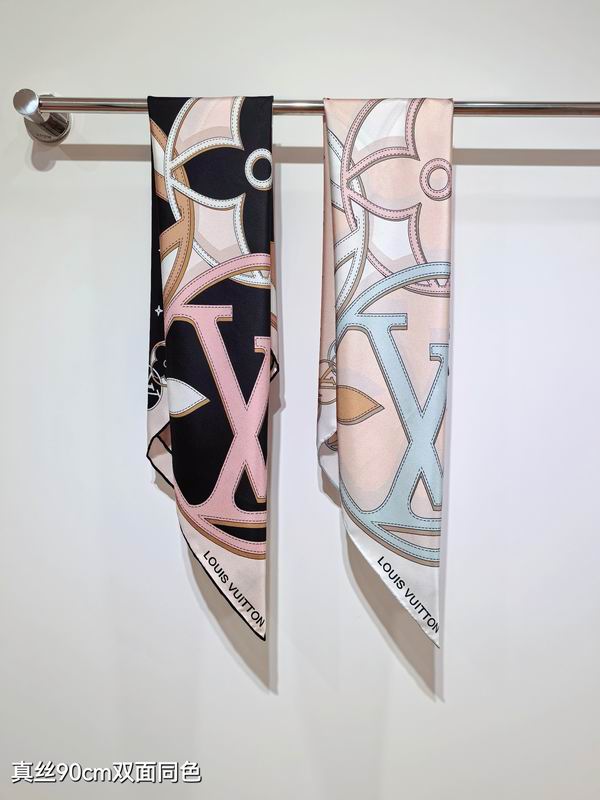 LV silk Scarf 90X90cm E01 (10)