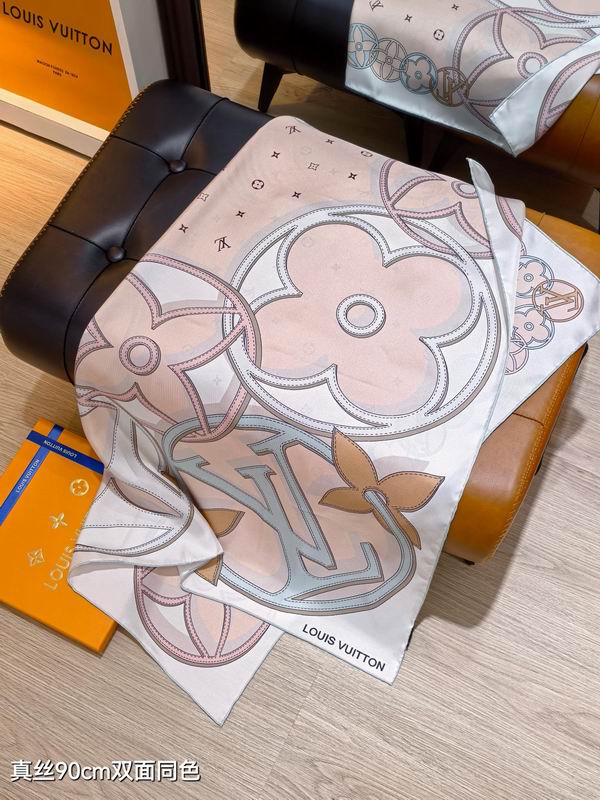 LV silk Scarf 90X90cm E01 (15)