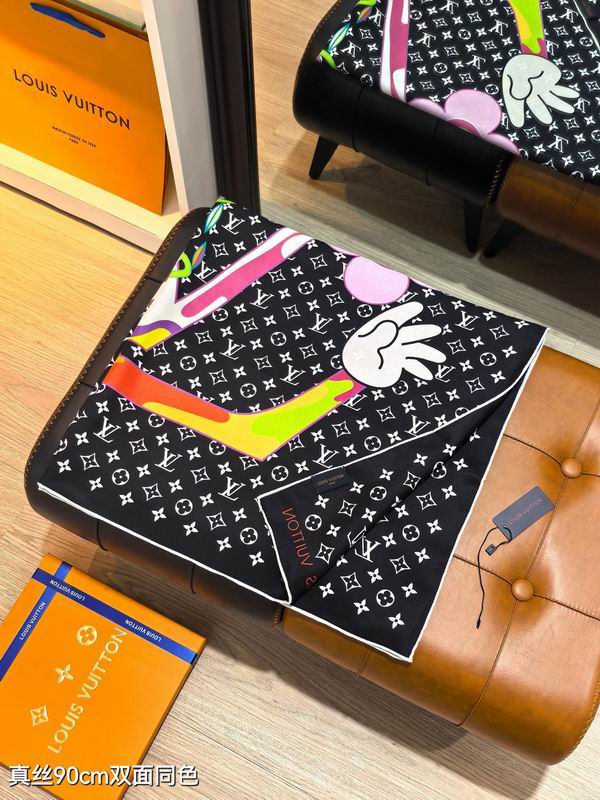 LV silk Scarf 90X90cm E04 (8)