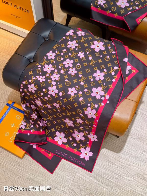 LV silk Scarf 90X90cm E13 (5)