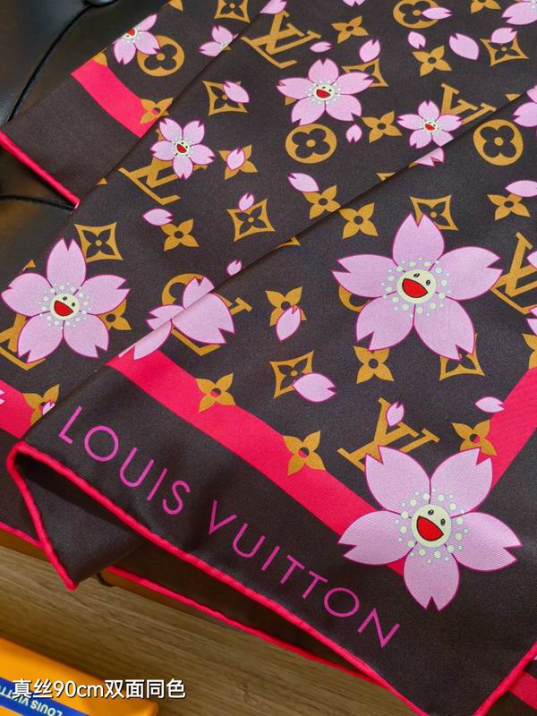 LV silk Scarf 90X90cm E13 (6)