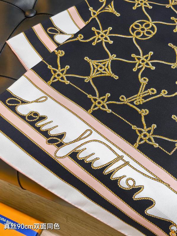 LV silk Scarf 90X90cm E25 (16)