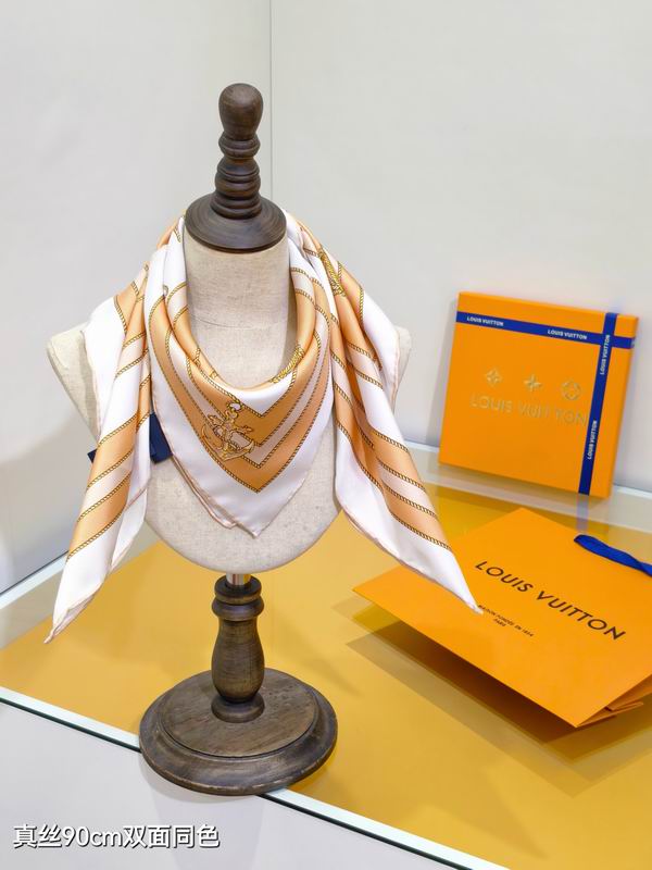 LV silk Scarf 90X90cm E25 (9)