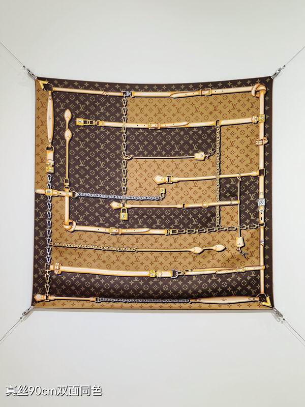 LV silk Scarf 90X90cm E29 (13)