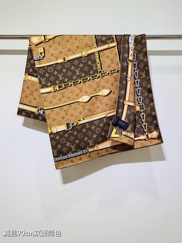 LV silk Scarf 90X90cm E29 (17)