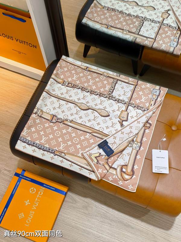 LV silk Scarf 90X90cm E29 (24)