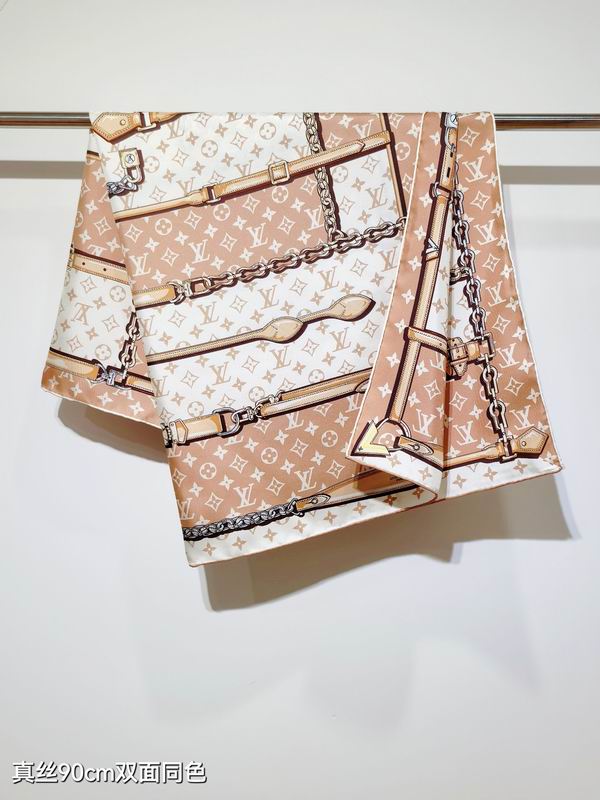 LV silk Scarf 90X90cm E29 (28)