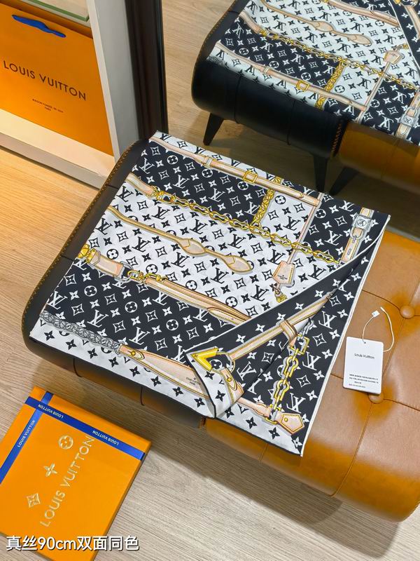 LV silk Scarf 90X90cm E29 (4)