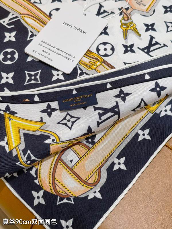 LV silk Scarf 90X90cm E29 (7)