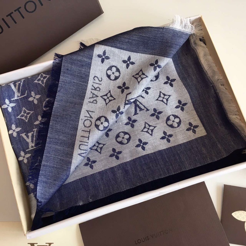 LV silk scarf 140X140cm E06 (7)