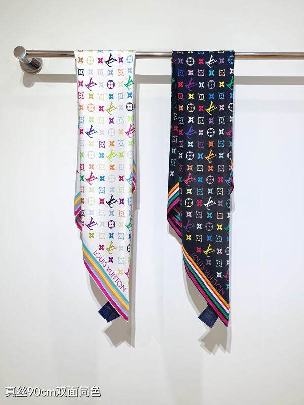LV silk scarf 90X90cm E01 (1)