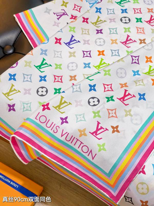 LV silk scarf 90X90cm E01 (14)