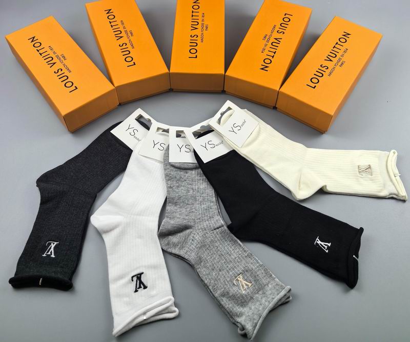 LV socks (89)