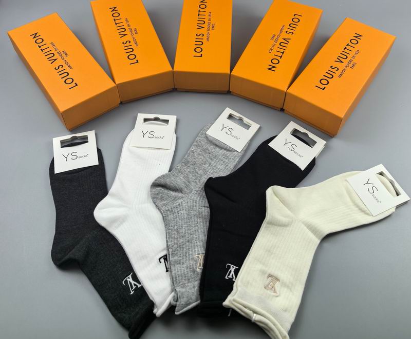 LV socks (90)