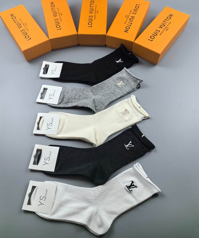 LV socks (96)