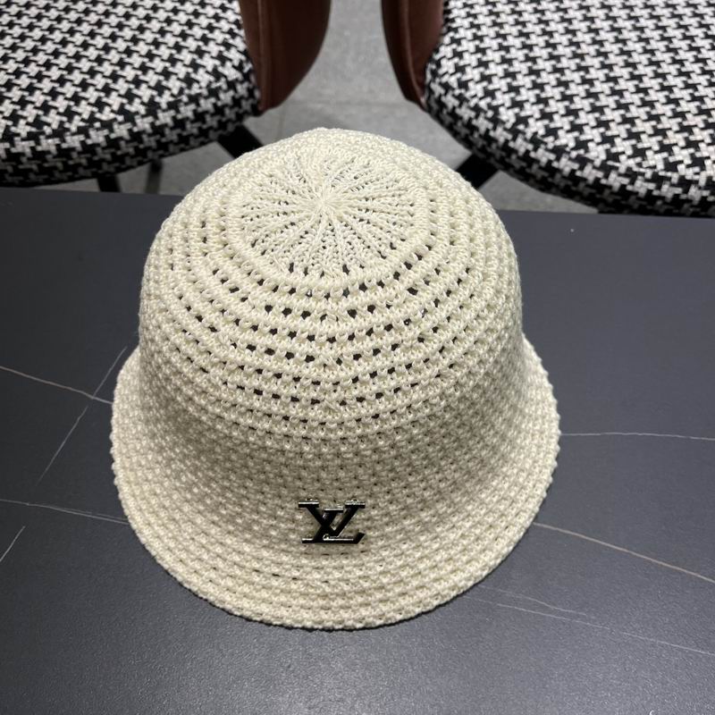 LV top hat (70)