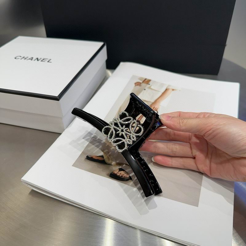 Loewe Hair grab clip hh (1)