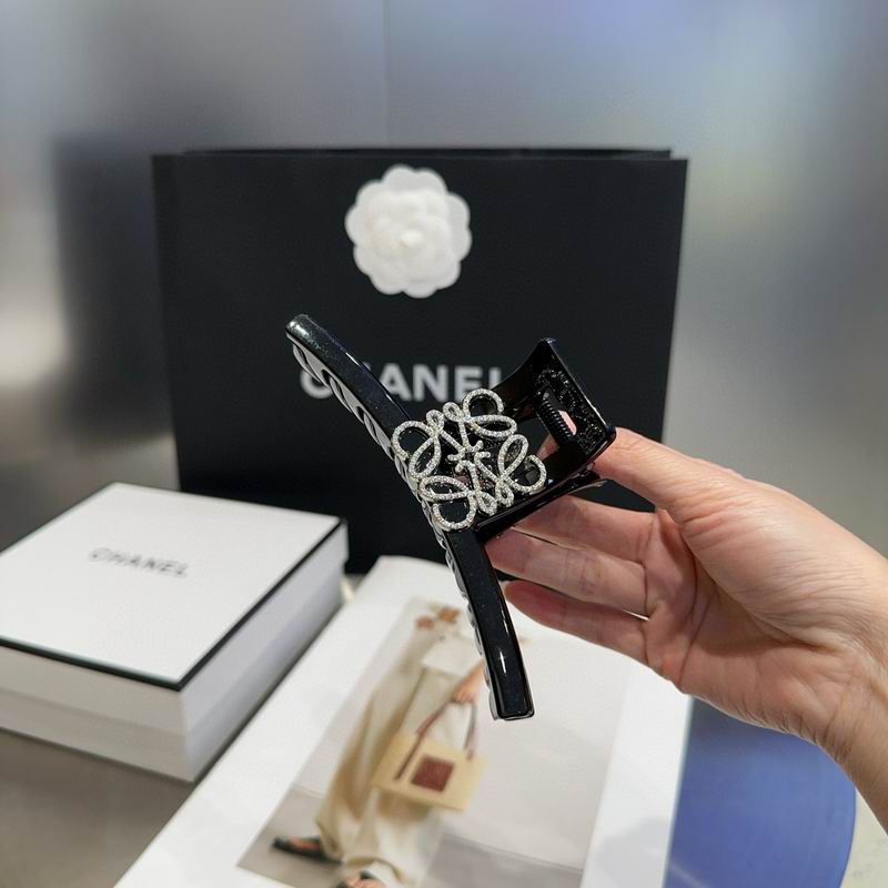 Loewe Hair grab clip hh (7)
