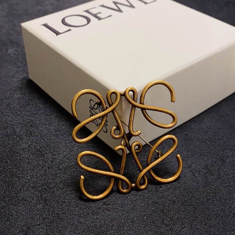 Loewe brooch 03yxh36 (2)