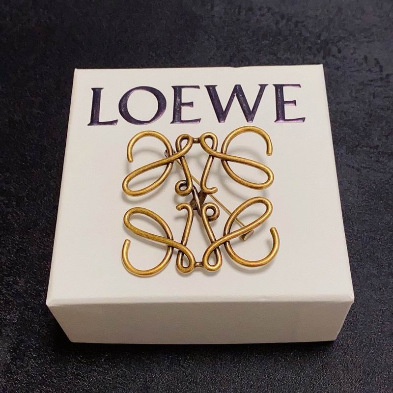 Loewe brooch 03yxh36 (4)