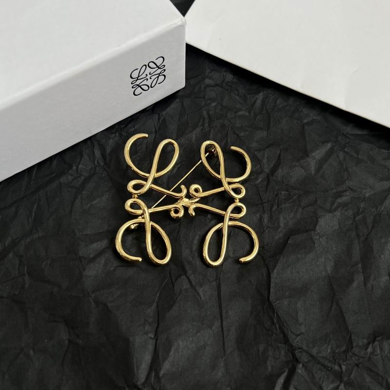 Loewe brooch 03yxh38 (4)