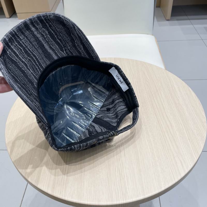 Loewe cap (19)