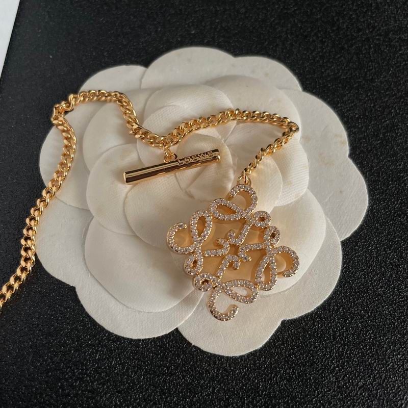 Loewe necklace 02yxh34 (3)
