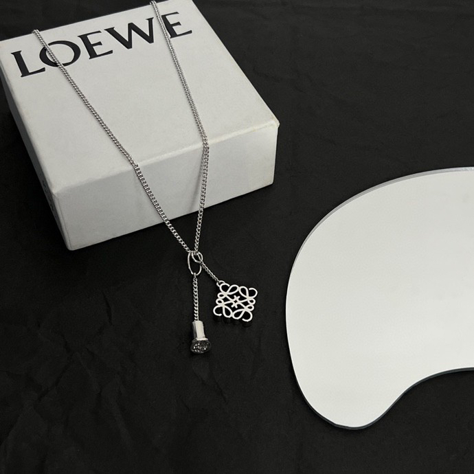 Loewe necklace 03yxh35 (5)