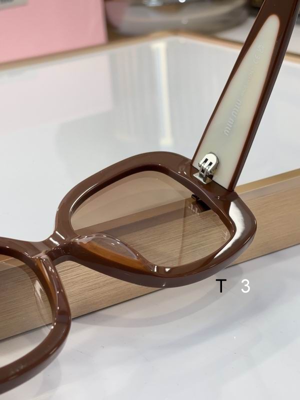 MiuMiu  06KS 59 17-147 c08