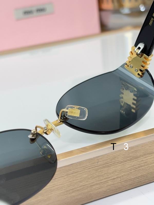 MiuMiu 110AV 63 17-130 a09