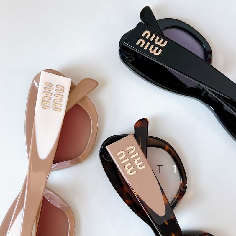 MiuMiu 14KS 63 15-145 a08