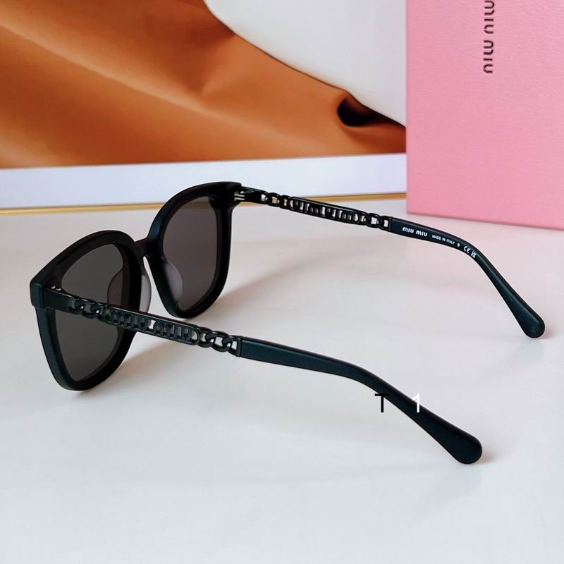 MiuMiu 70N 55 18 145 a07