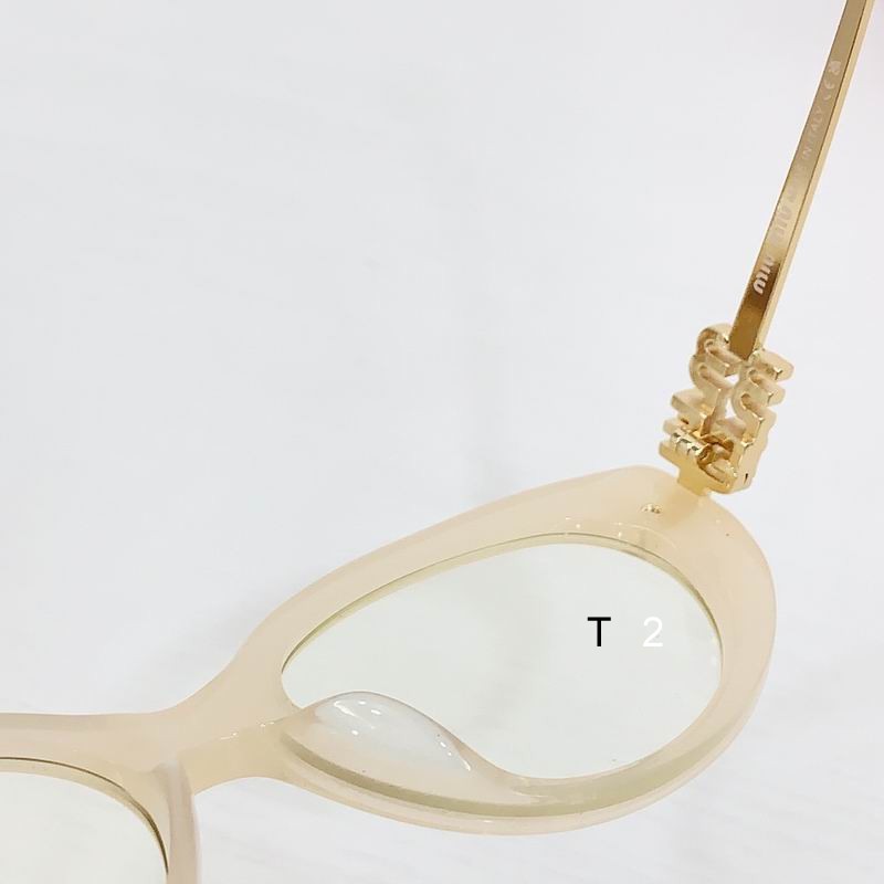 MiuMiu A08  57 19-144 b 05