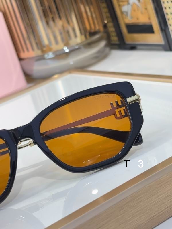 MiuMiu SMUA09 54 19-145 c08