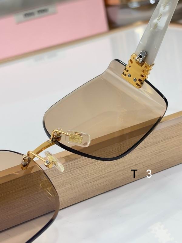 MiuMiu111AV 63 17-130 c09