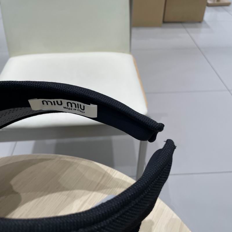 Miumiu Visor (13)